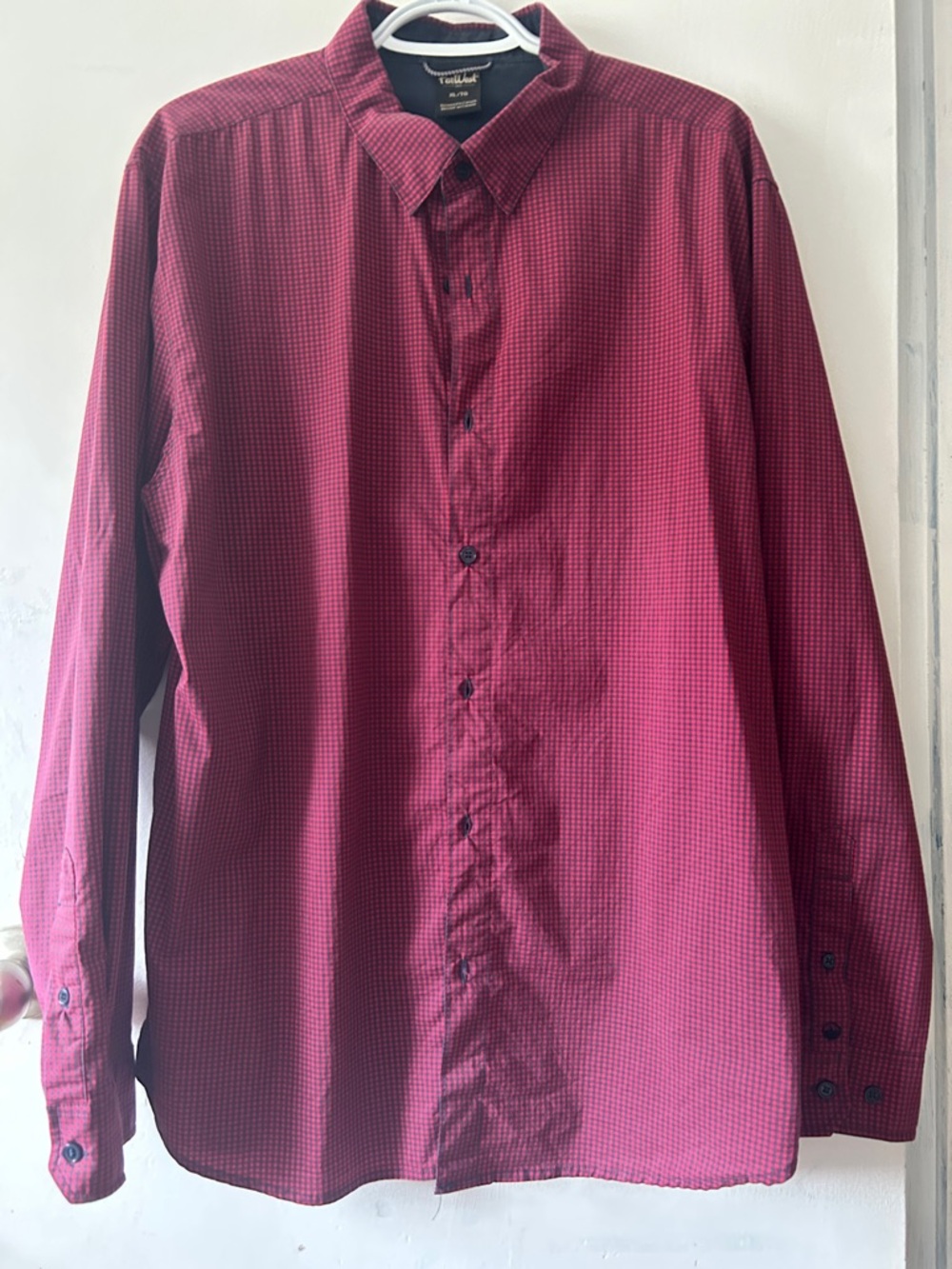 Club Room Men's Burgundy Check Button-Down Shirt